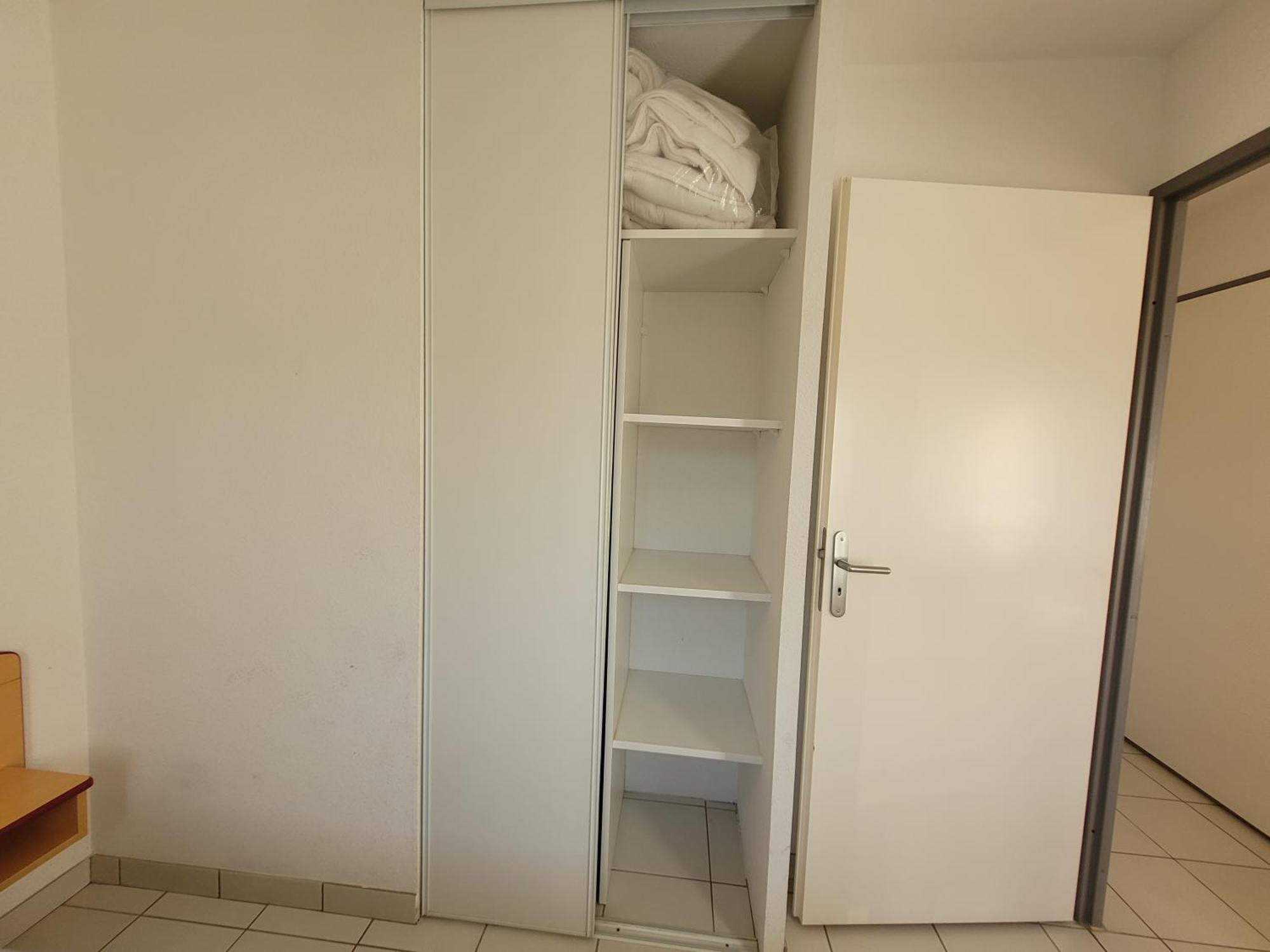 La Maison Bleue, Village Vacances, Piscine, Parking Saint-Geniez-dʼOlt Kültér fotó